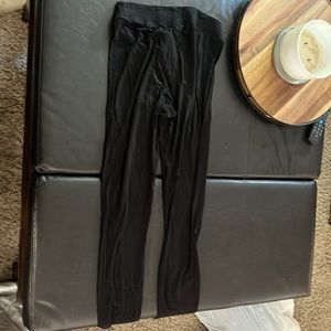 black leggings size medium